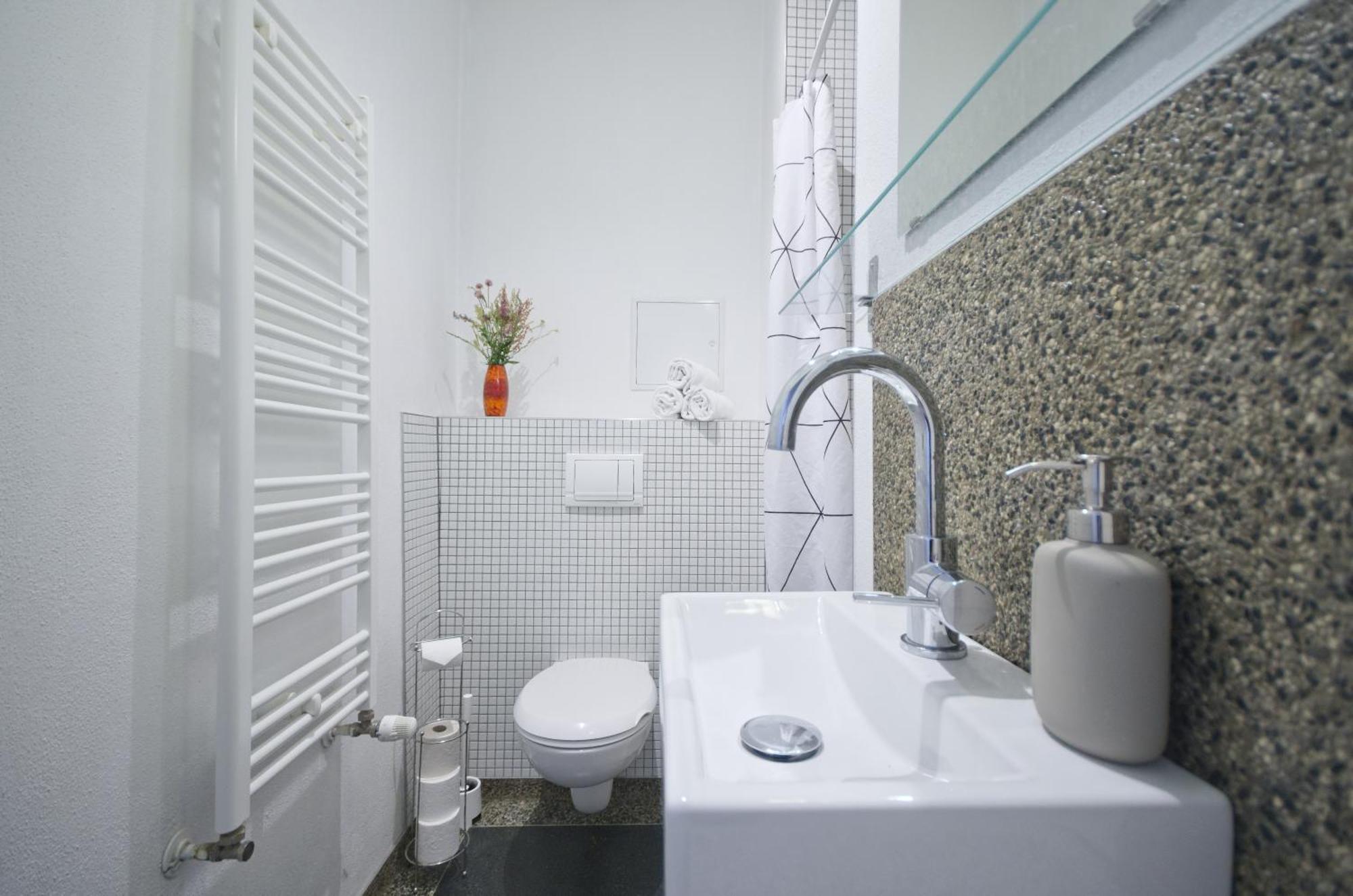 Courtyard Apartment Berlim Exterior foto