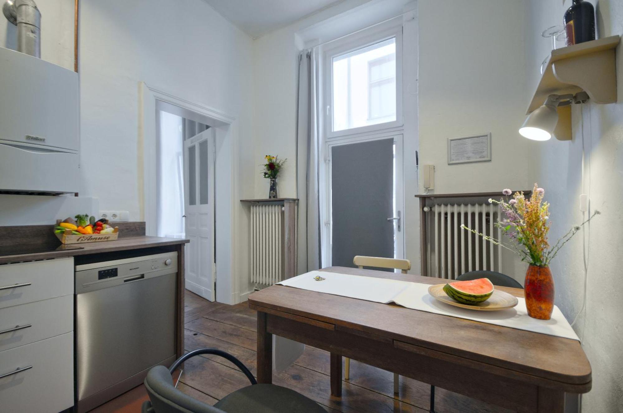 Courtyard Apartment Berlim Exterior foto